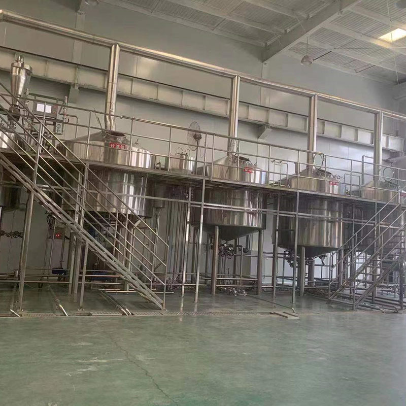 利津精酿啤酒设备厂—平面布置、设备设计、制造、调试、培训等一条龙服务_COPY